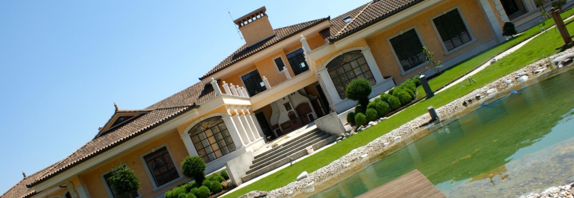 LUCENTUM - Rustica - Galanta Kolónia